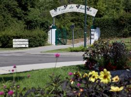 L'Oree Du Château, hotelli kohteessa Roussillon en Isere