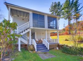 Lake-View Spofford Apartment with Shared Dock!, hotel v mestu Spofford