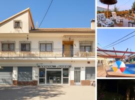 Estudio con Piscina Privada Cerca de Águilas, hotel in Lorca