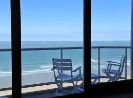 LUXURY APP, frontal sea View + south terrace + garage