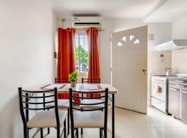 Monoambiente-Wifi 100mb-TvCable-Centro San Rafael Segovia, hotel in San Rafael