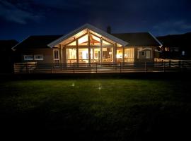 Tromsø idyllic cabin, hotel in Tromsø