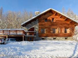 Mont Milo, Spacieux, 5ch, Sauna, Billard, Babyfoot, Borne de recharge électrique, cabin in Briançon