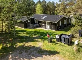 Holiday Home Delco - 200m from the sea by Interhome