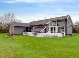 Holiday Home Thrugels - 600m from the sea by Interhome