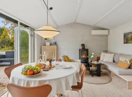 Holiday Home Gun - 300m to the fjord by Interhome, hotel a Glostrup