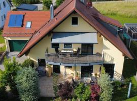 Ferienwohnung Faber mit großem Südbalkon, ξενοδοχείο σε Essing