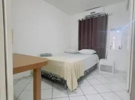 Downton · Loft | 1/4 Aconchegante com Ar e Garagem