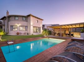 Petra Luxury Villa, hotel v destinaci Heráklion