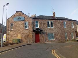 Hotel Room for work travel & leisure, ξενοδοχείο σε Maybole