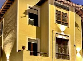 Villa Olas y Llamas Ciudad, mar y naturaleza, hotel em Santander