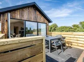 Raley Retreat Luxury Lodge