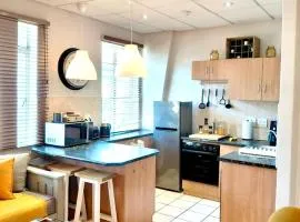 The Skinny Expat - Paarl - Self Catering Apartment