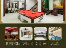 Luxe Verde Villa 7 bedrooms, villa in Ho Chi Minh City