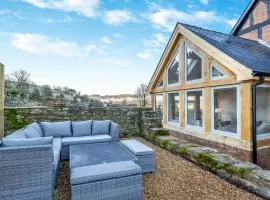 The Farmhouse - Uk48653