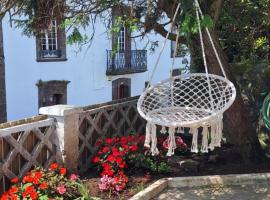 Pateo house, hotel in Lagoa