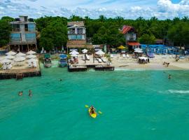 Cristal Blue Barú, place to stay in Baru