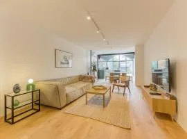 Designer loft 5 minutes from Paris