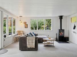 Holiday Home With Creative Space Near Glesborg, hotel in Glesborg