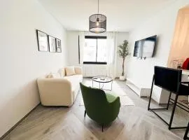 The Business Stay: Brand new in Lac 2