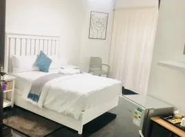 2 Seasons Guesthouse East London