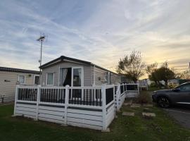 Seaview Holiday Rentals - Hailsham, hotel en Chestfield