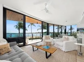 Cozy Three-Bedroom Waterfront Apartment with Scenic Views