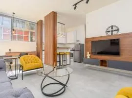 Curl 2-Bedroom Apartment in Gemmayzeh