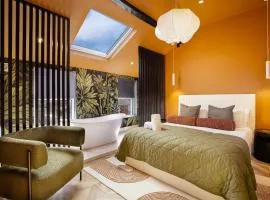 Designer Retreat with Soaking Tub