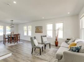 10 Mi to Lincoln Financial Field Family Home!, hotel in Colonial Manor