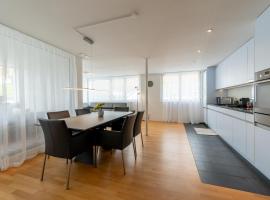 Swiss Suites - Stusslingen, hotel in Lostorf