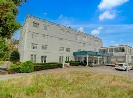 Manchester Airport Hotel by Belvilla