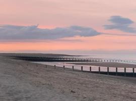 CHAPEL ST LEONARDS- EN-SUITE -2 Bedrooms -Sleeps 6-Pets Welcome-, hotel v destinaci Skegness