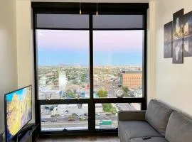 2bd 2bth Highrise in the heart of Roosevelt District!