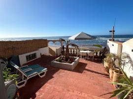 Unique villa legzira, hotel in Mirleft