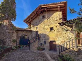 LITTLE TOWER, villa in Potes