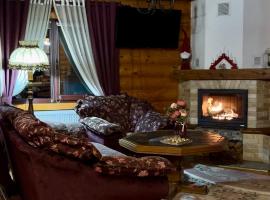 Cottage PolyaNitsa окремий котедж з каміном, hotel in Bukovel