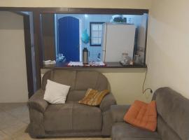 CASA DE HOSPEDAGEM FLORES PARATY AMBIENTE FAMILIAR 600M do CENTRO, hotel in Paraty