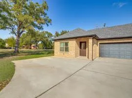 Walk to Lake Lewisville and Park Pet-Friendly Apt