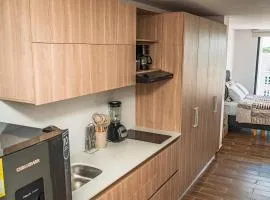 Modern loft and parking ideal for couples