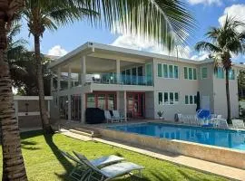 Beachfront Spacious Luxury Villa Private Pool