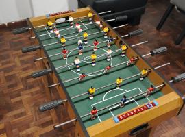 Amplio departamento para 10 personas, Hotel in Cuenca