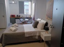 Aiolou 68str rooms & apartments