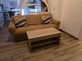 Rocca view central flat, hotel v destinaci Arona