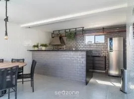 Sua estadia a 350m da Praia em prédio c/ piscina na melhor localização de Cabedelo-PB | PTAs