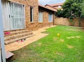 Pelistay in Sundowner