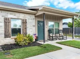 Homestead - Close to Main St & 290 Wine Trail