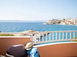 3 Bedroom Amazing Apartment In Igrane