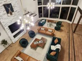 The Gathering Place! Sleeps 24, Lakeview, Game room