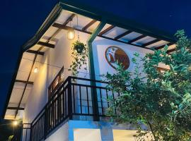 Harbor Moon, villa in Hiriketiya